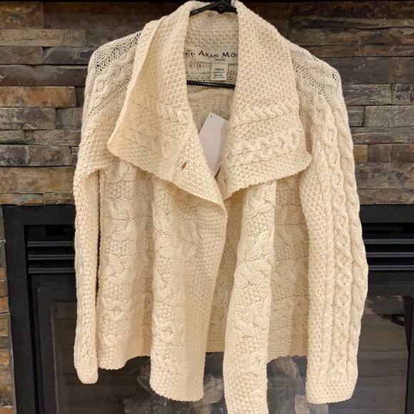 Sweaters - 100% Merino Wool Knit